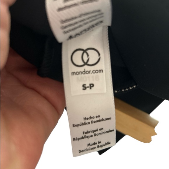 Mesh cut out Leggings by Mon  ft or Black size SP - Picture 6 of 6